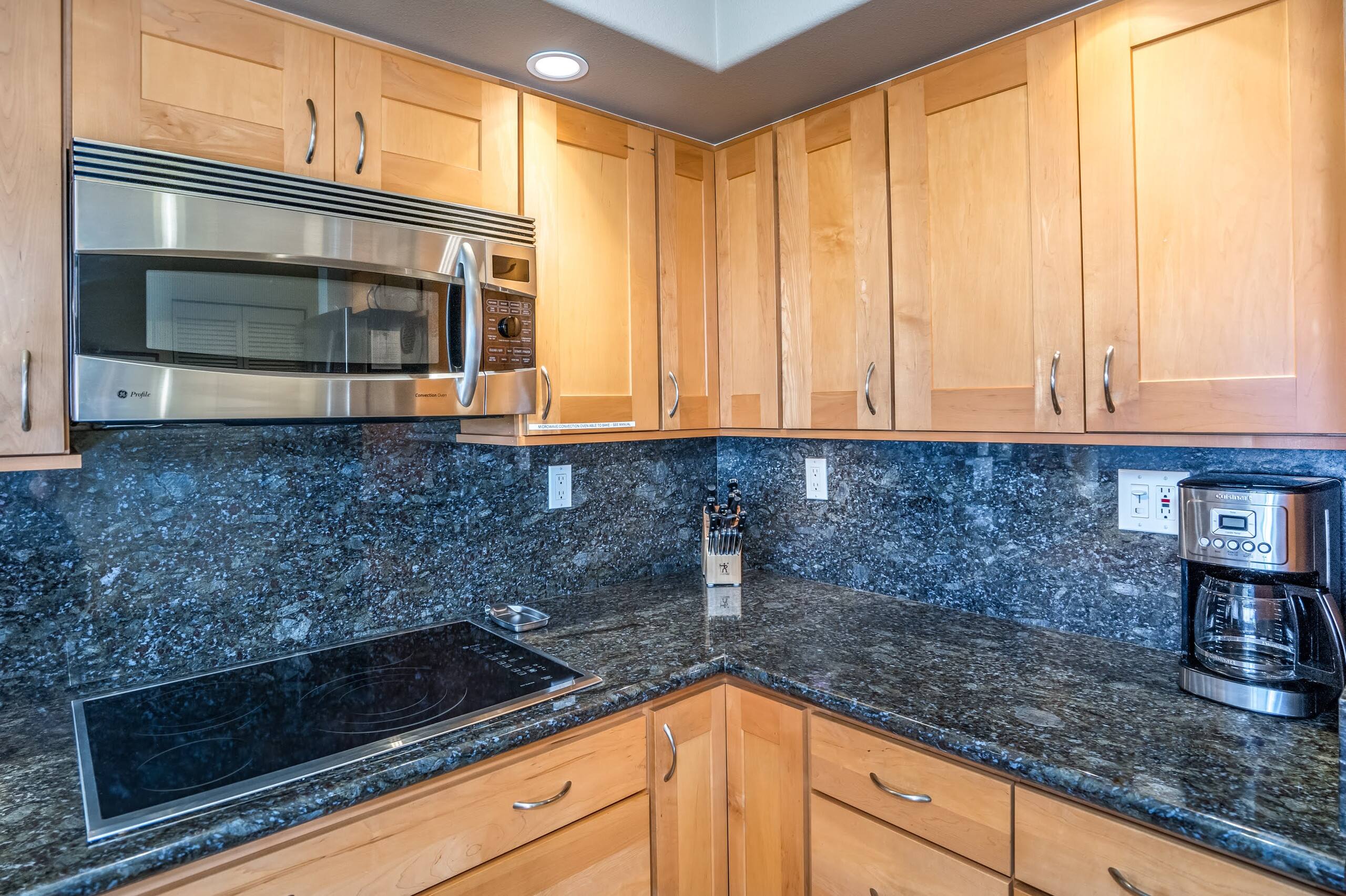 Condo in Kihei · ★5.0 · 1 bedroom · 1 bed · 2 baths - Image 15