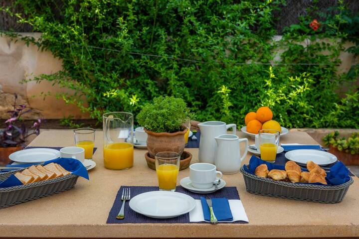 Na Forana gallery image 2