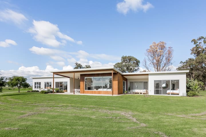 Busselton Hithergreen—Luxe Farm Stay near Beaches