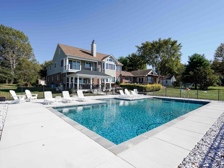 Blue Bay Haven an ESVR property Houses for Rent in Stevensville, Maryland, United States