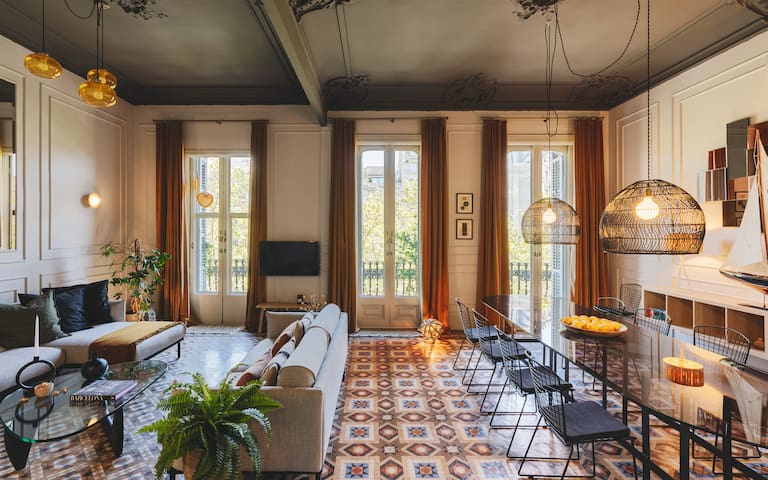 Five Bedroom Top Apartment Paseo de Gracia