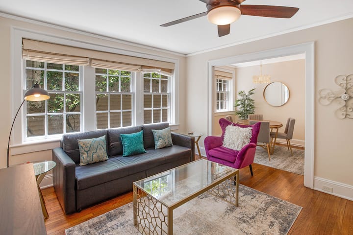 Oasis Overlooking Forsyth Park W/ Private Balcony & Parking By Lucky Savannah - Savannah