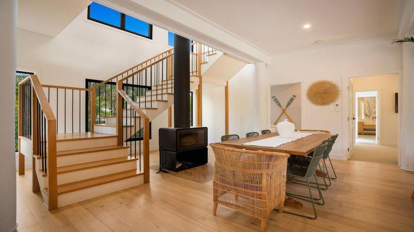 Your Luxury Escape – Cedar Seas gallery image 3