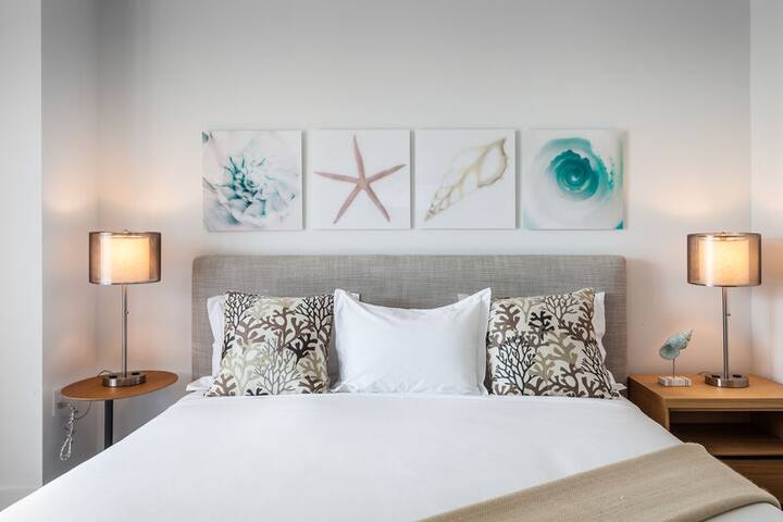 GreatCondo@BeachWalkAmazing SouthBayView 17+ Floor gallery image 5