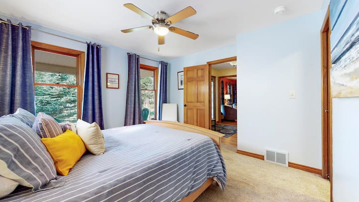 Glenn Haven Getaway Bedroom 1 Queen: Blue Lake Bound