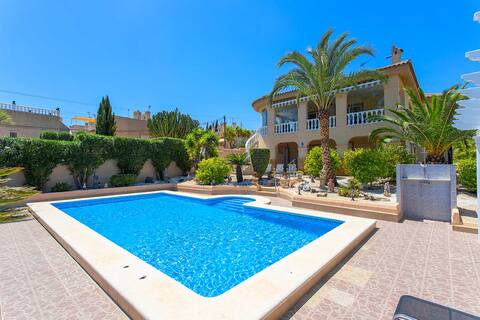 CH Villa Jupiter La Marquesa Golf (Quesada City)