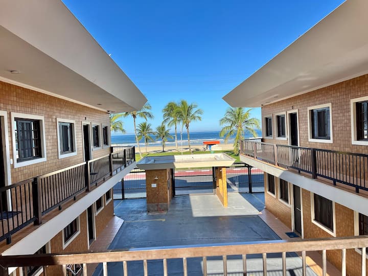 Studio Pé Na Areia Com áRea De Churrasco Privativa - Bertioga