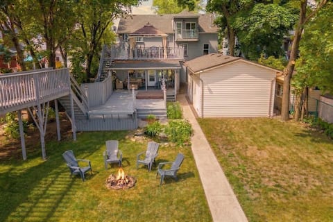 Lakefront Haven: 6BR Cottage with Hot Tub & Views