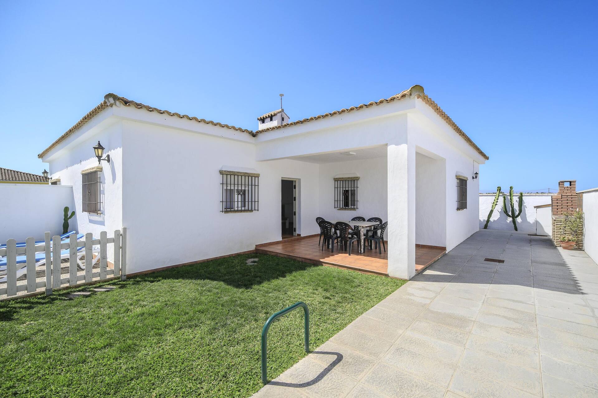 Ferienhaus 'Villa Ibicenca' mit privatem Pool, privater Terrasse und WLAN — Foto 3