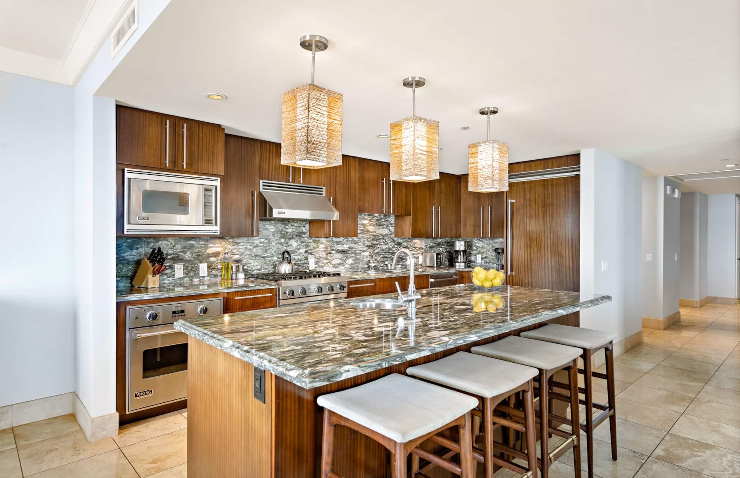 Condo in Lahaina · ★5.0 · 3 bedrooms · 4 beds · 3 baths - Image 10