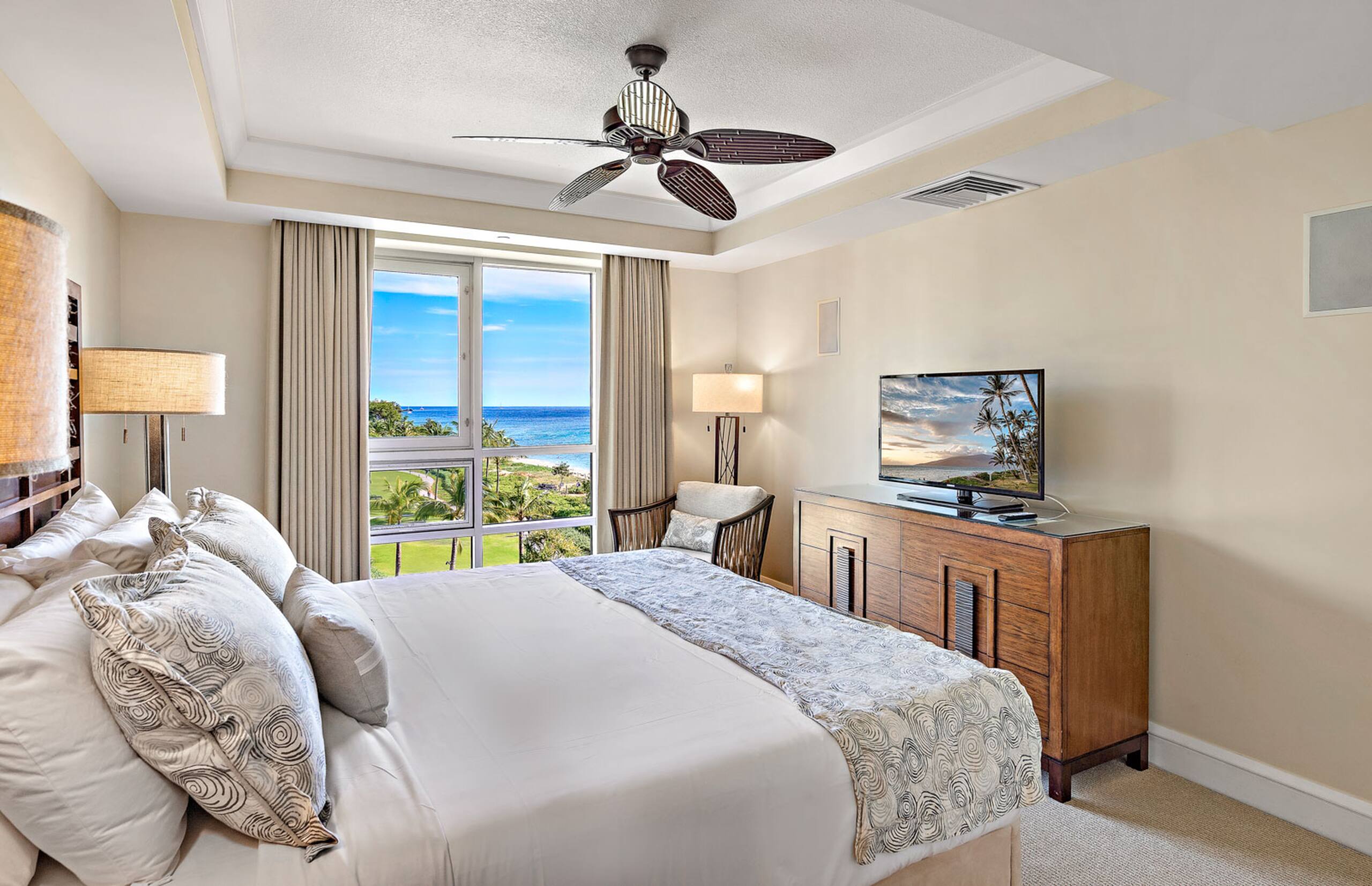 Condo in Lahaina · ★5.0 · 3 bedrooms · 4 beds · 3 baths - Image 34