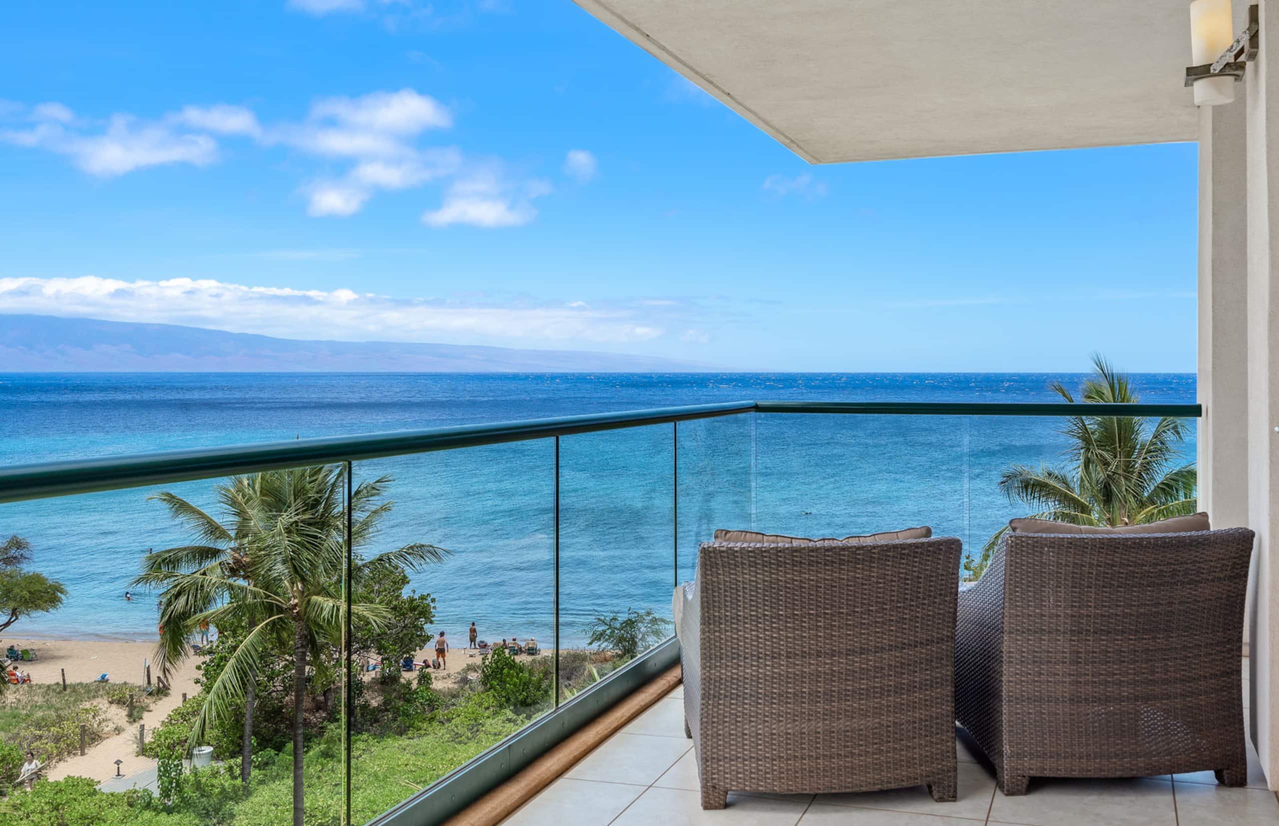 Condo in Lahaina · ★5.0 · 3 bedrooms · 4 beds · 3 baths - Image 38