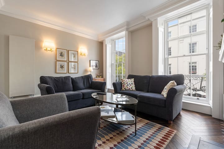 Stylish 2 bed Belgravia flat in Elizabeth Street