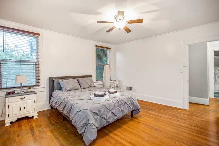 საძინებელი 1