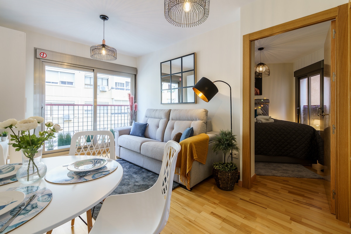 Top performing Airbnb: MalagaSuite cozy center apartment & parking in Capuchinos