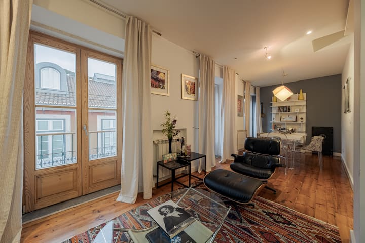 Central Duplex Apartment with Rooftop in Baixa 107