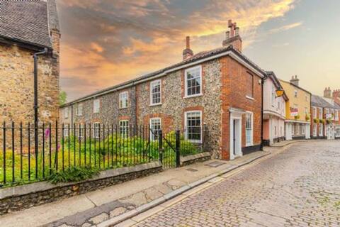 Host & Stay | Princes Cottage