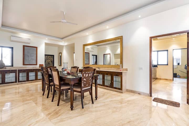 Indulge in every meal with a dining area designed for elegance, where style and comfort meet to create the perfect setting for unforgettable moments.