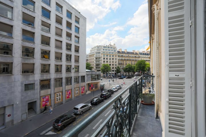 IntoParis managed Airbnb listing 2