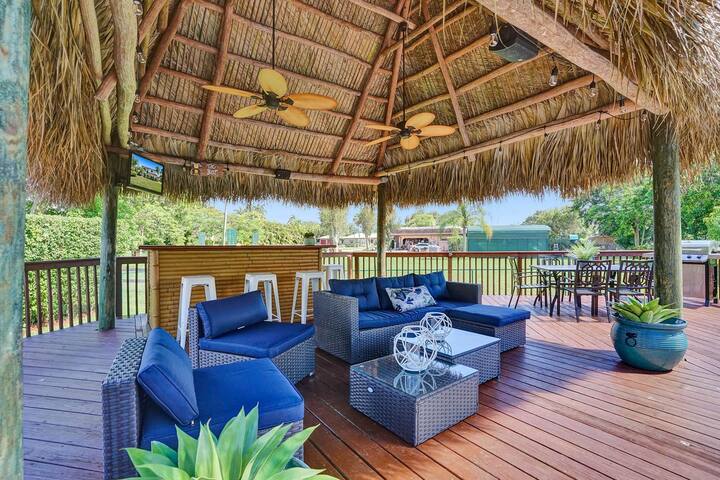 Luxury Casa Mila 7BR with Private Heated POOL gallery image 3