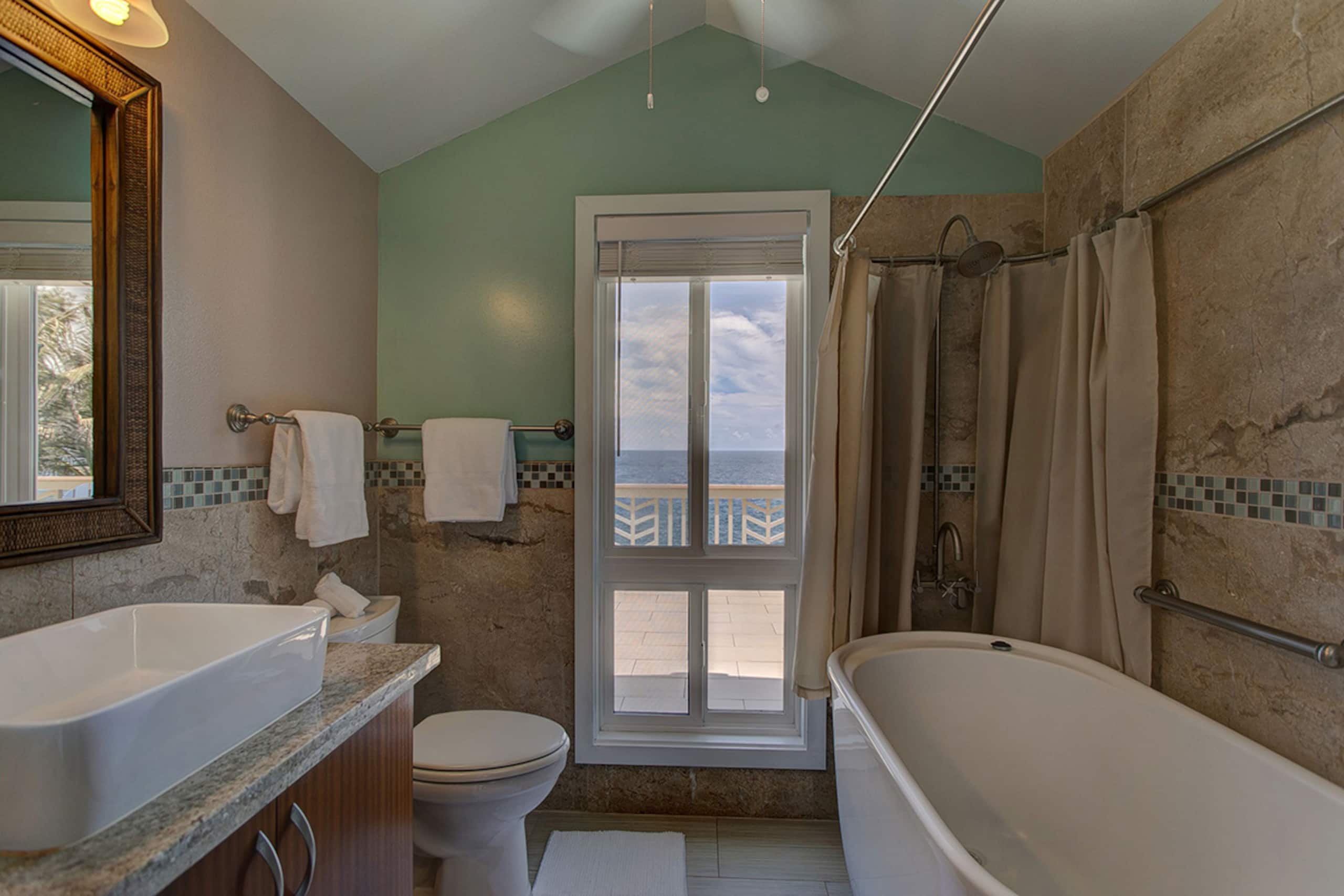 Home in Keaau · ★4.65 · 2 bedrooms · 3 beds · 2 baths - Image 24