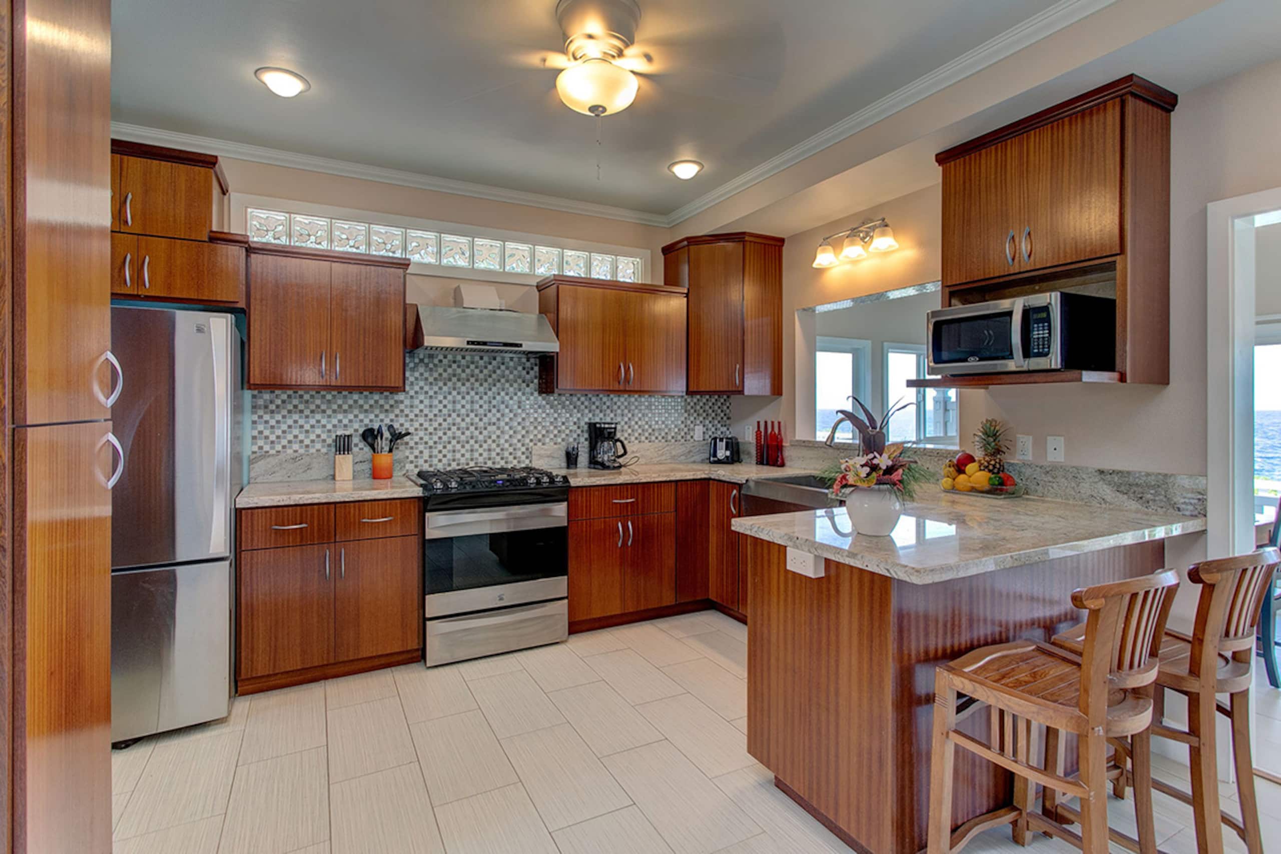 Home in Keaau · ★4.65 · 2 bedrooms · 3 beds · 2 baths - Image 3