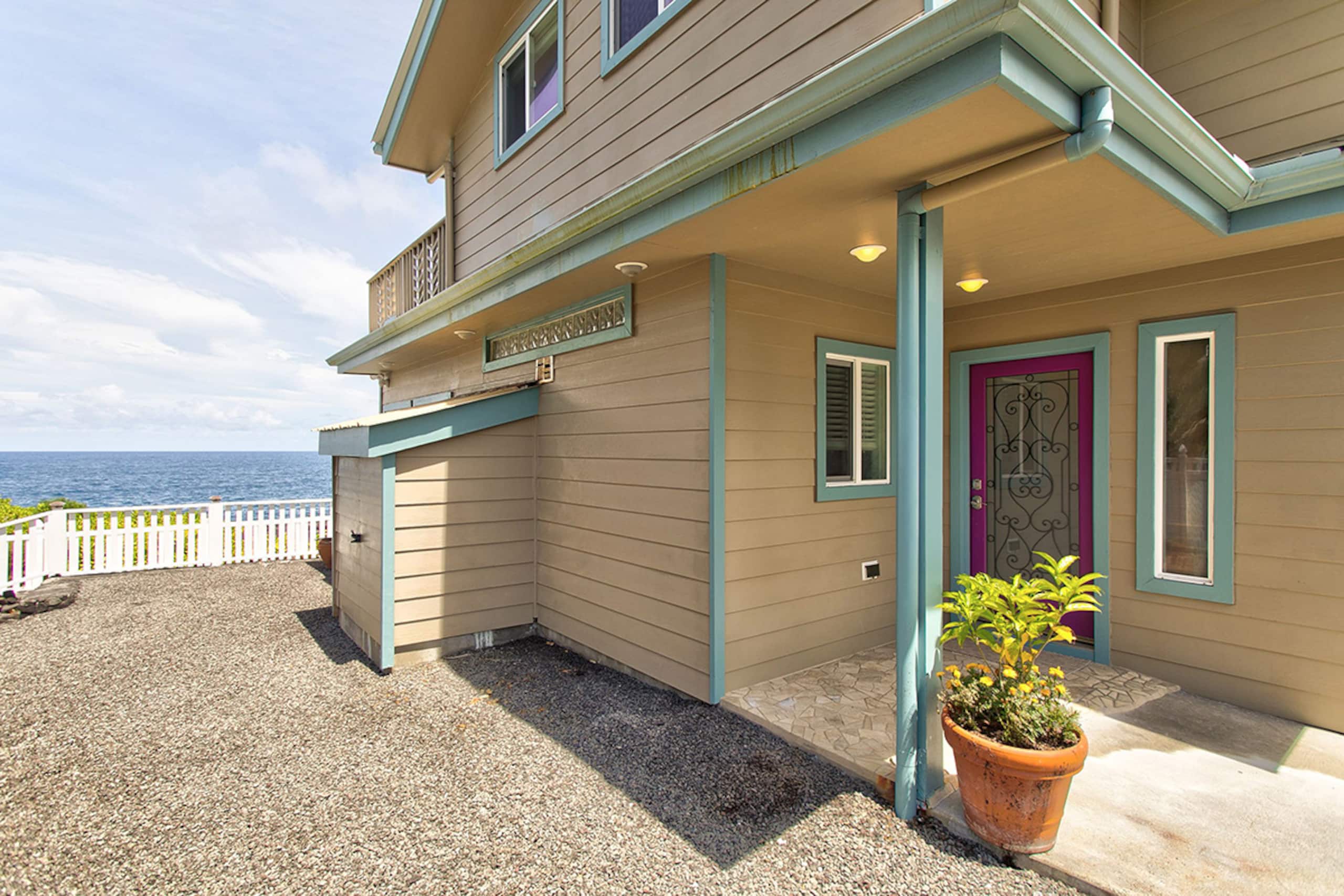 Home in Keaau · ★4.65 · 2 bedrooms · 3 beds · 2 baths - Image 37