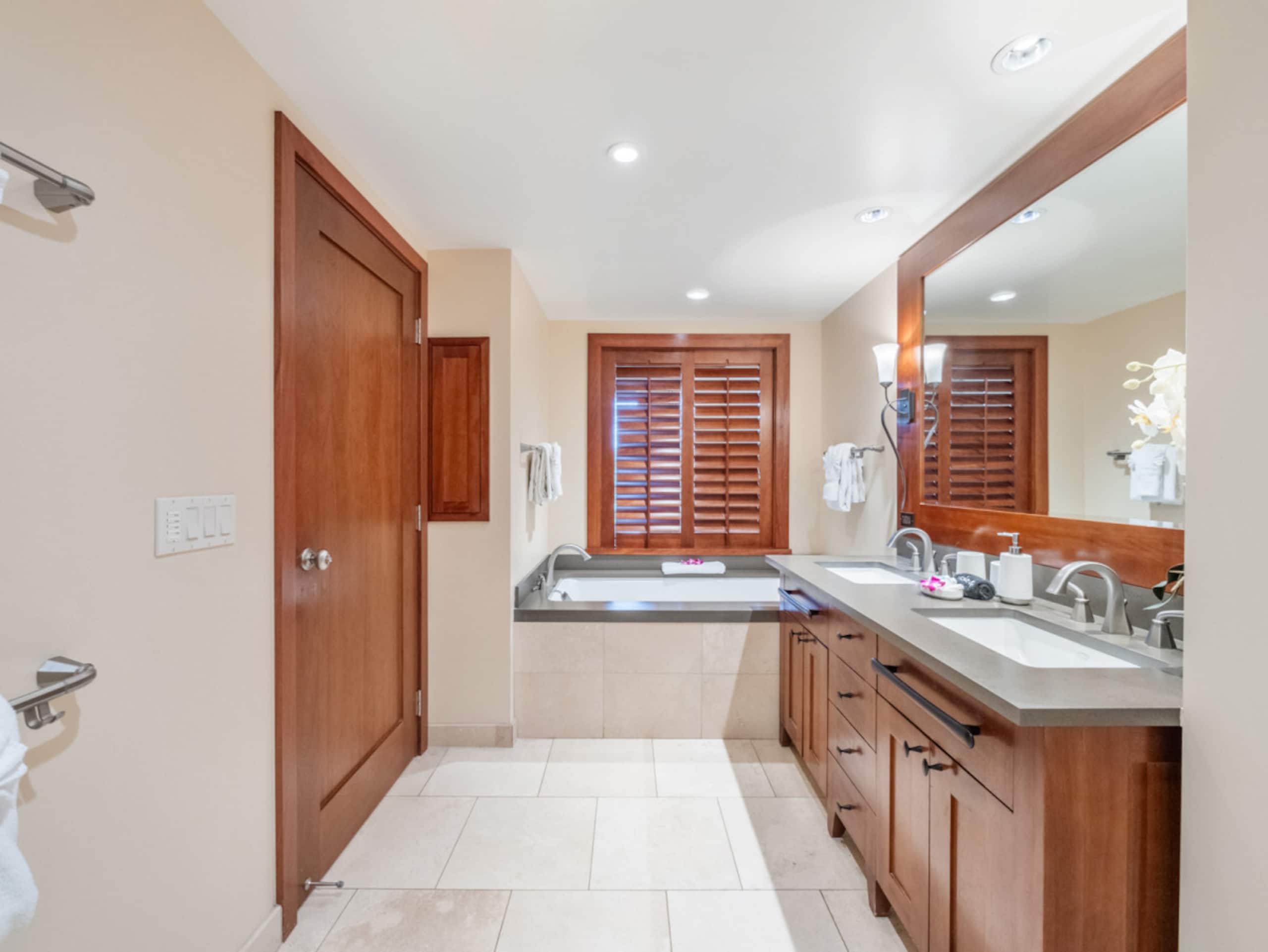 Condo in Kapolei · ★4.75 · 2 bedrooms · 3 beds · 2 private baths - Image 26