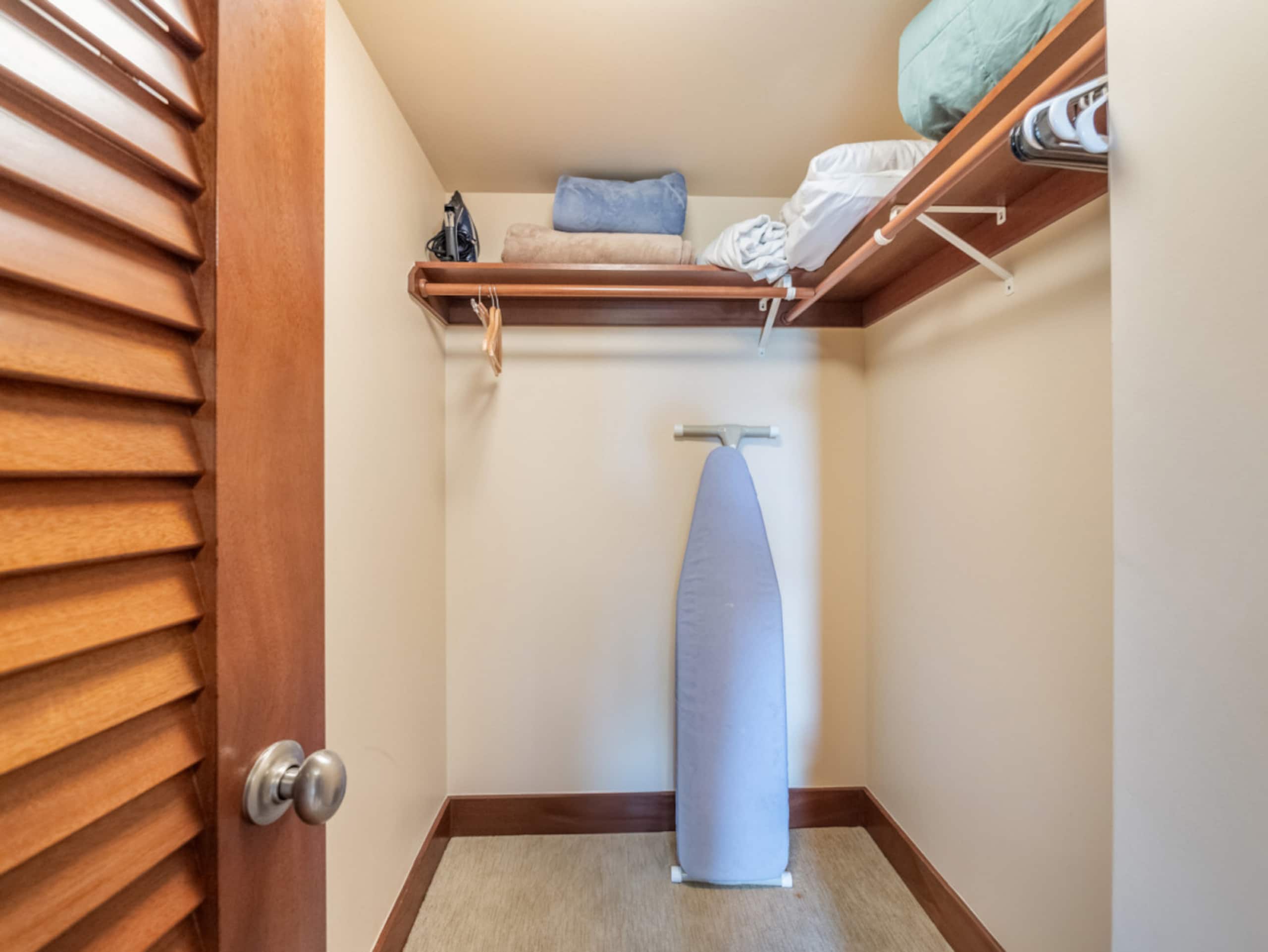 Condo in Kapolei · ★4.75 · 2 bedrooms · 3 beds · 2 private baths - Image 28