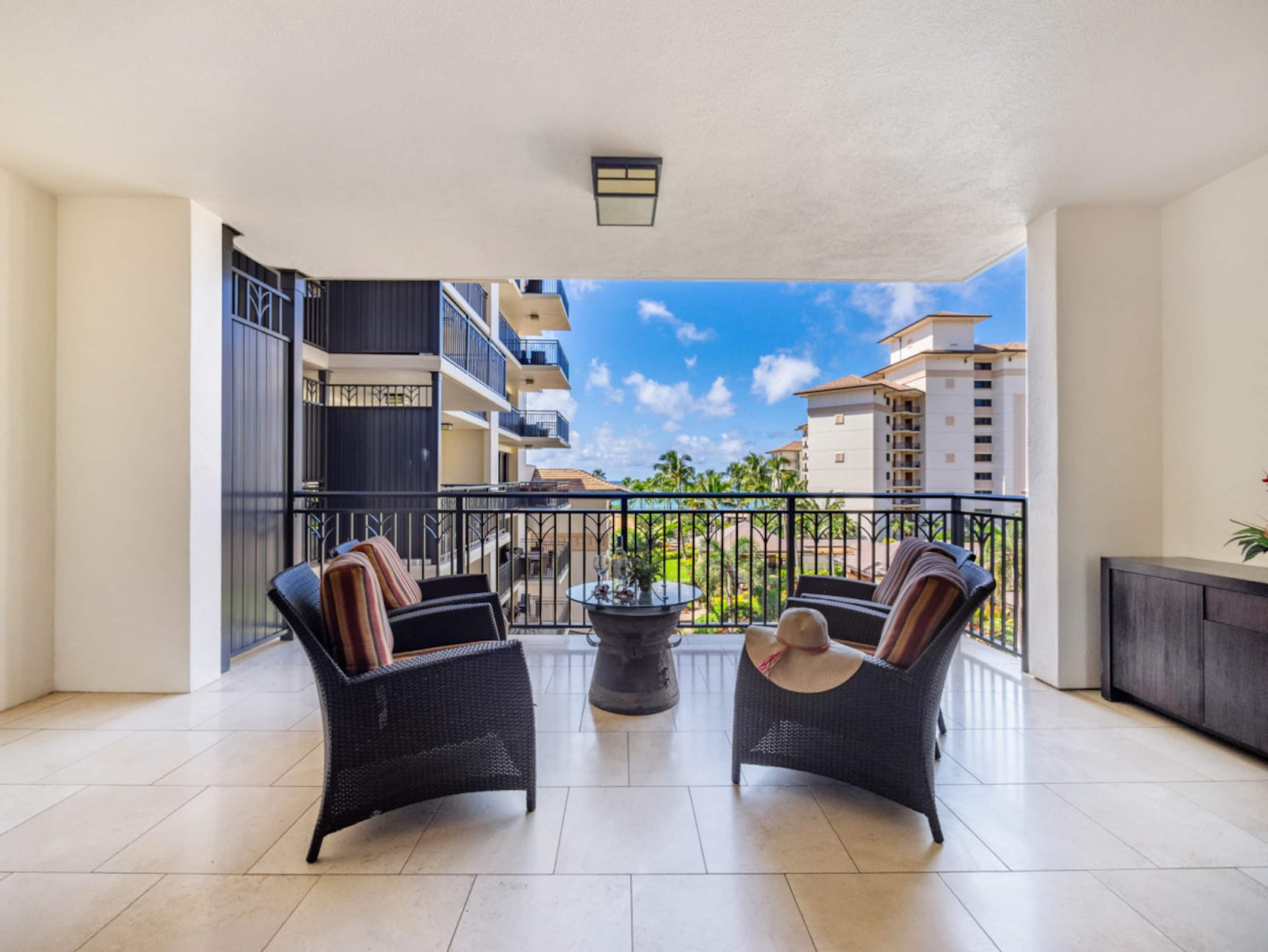 Condo in Kapolei · ★4.75 · 2 bedrooms · 3 beds · 2 private baths - Image 34