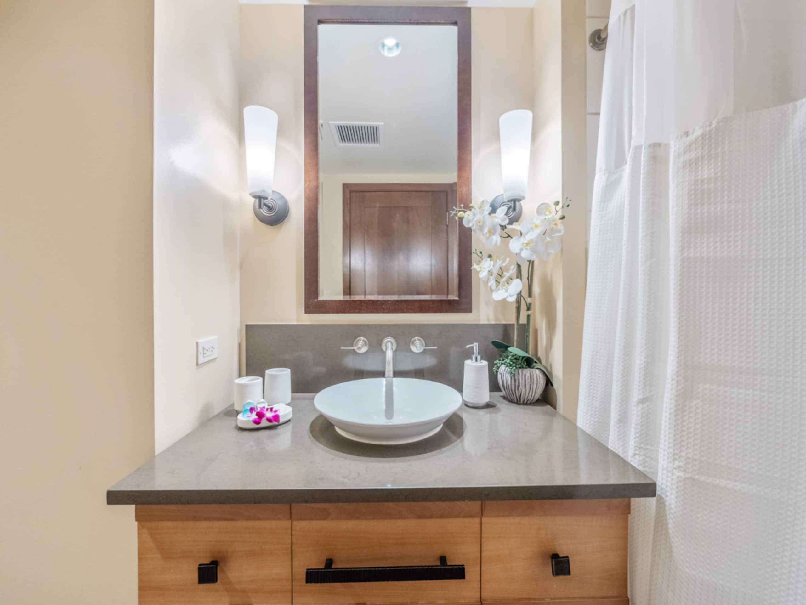 Condo in Kapolei · ★4.75 · 2 bedrooms · 3 beds · 2 private baths - Image 32
