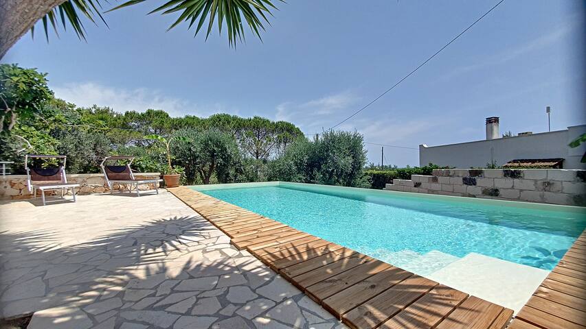 Renovated estate w/ private pool 950m from the sea gallery image 4