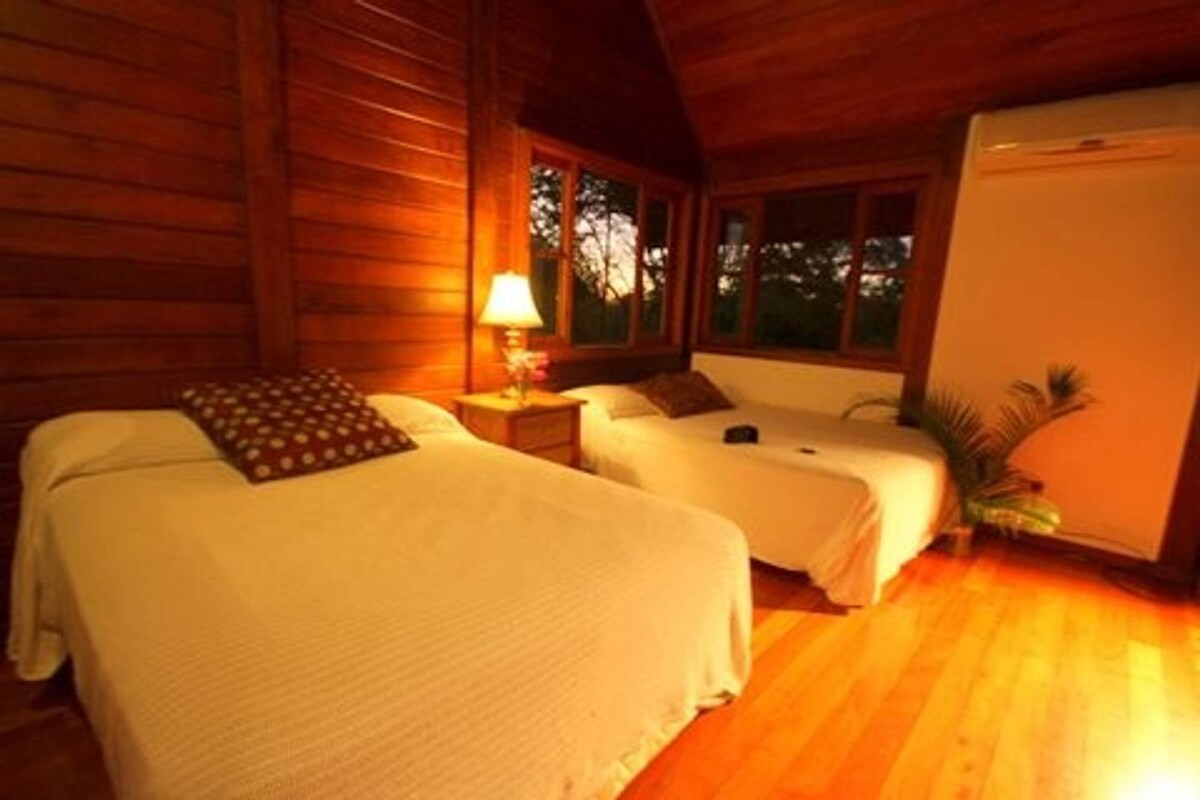 Vitanda vya kifalme na vya ukubwa kamili