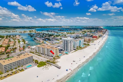 Angler's Cove 205 Beach Front 3 bedrooms 3 Baths