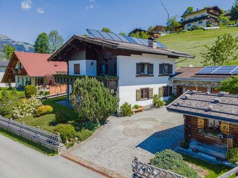Lovely chalet near ski resort with garden