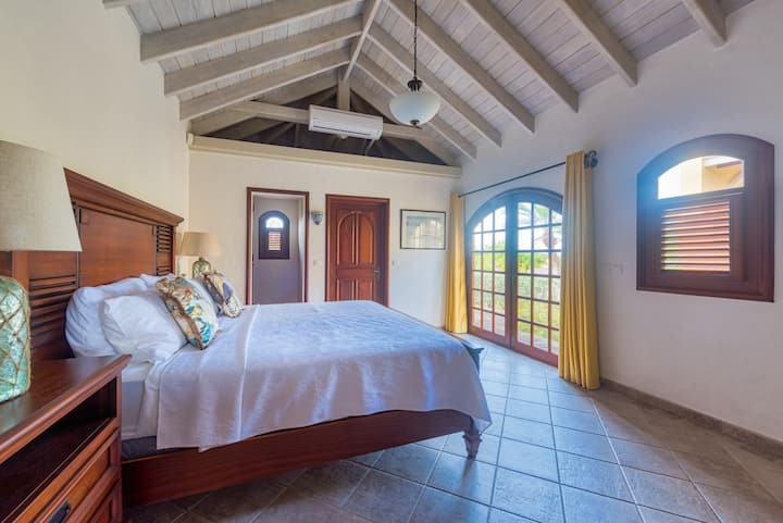 საძინებელი 4