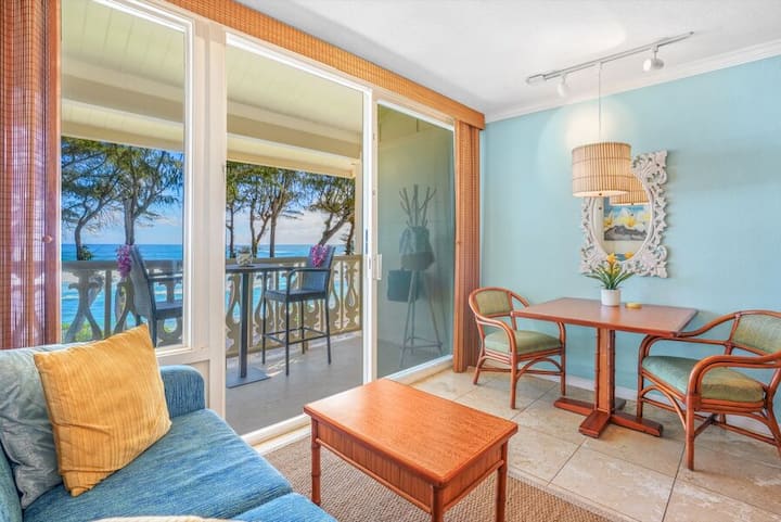 Islander On The Beach Serenity Oceanfront Studio - Kapaʻa, HI