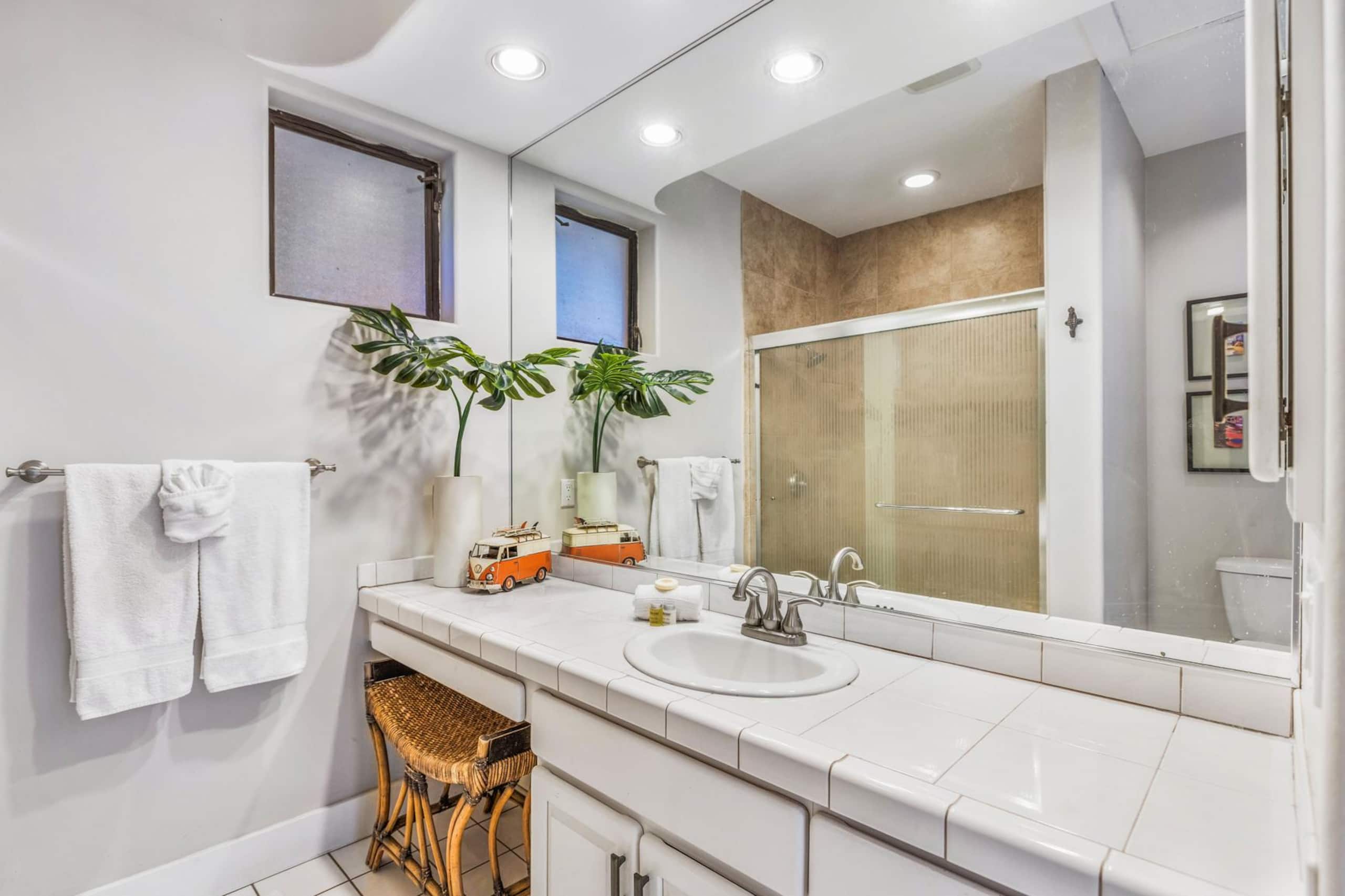 Condo in Lahaina · ★4.78 · 3 bedrooms · 4 beds · 2.5 baths - Image 32