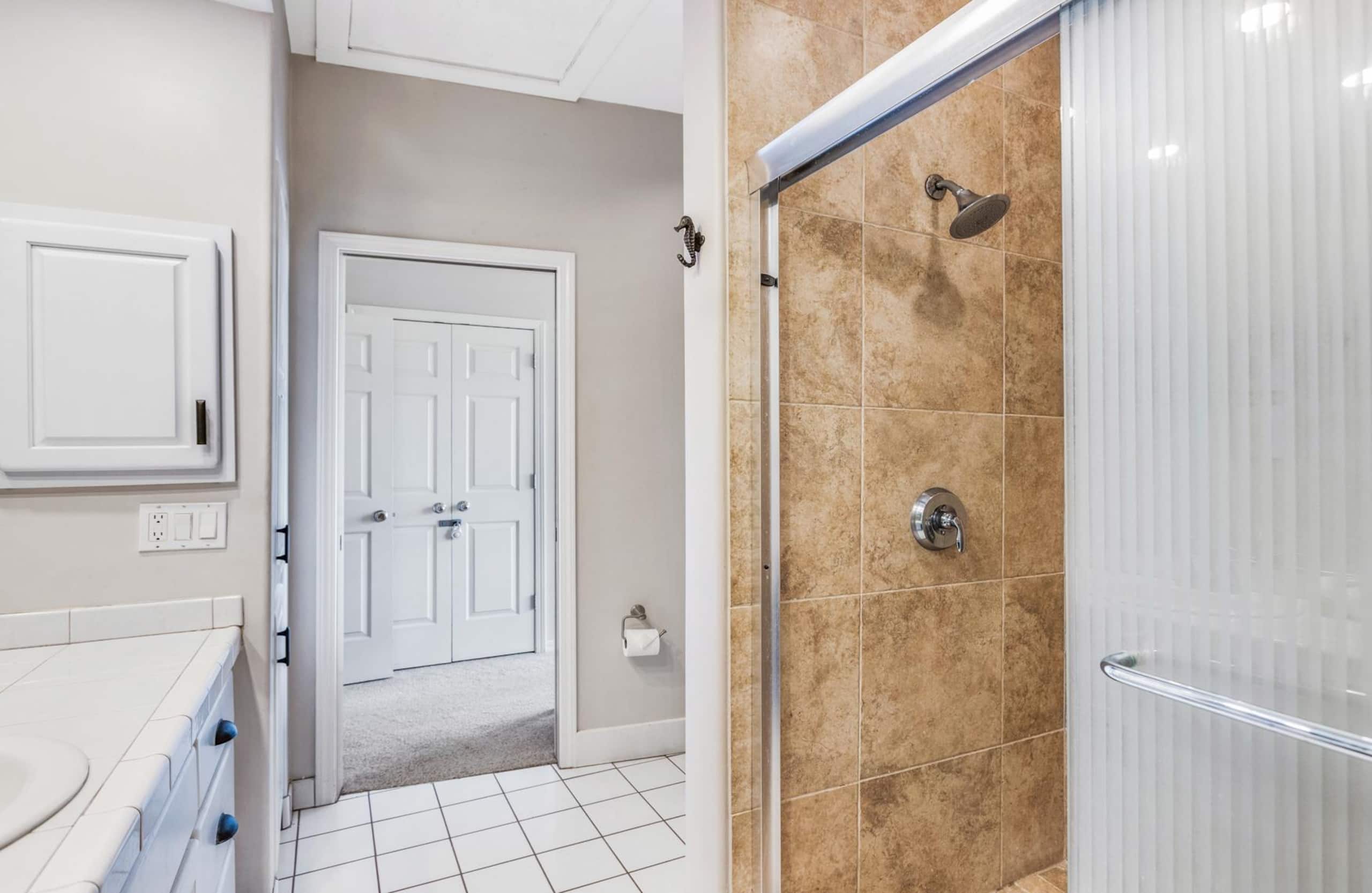 Condo in Lahaina · ★4.78 · 3 bedrooms · 4 beds · 2.5 baths - Image 31