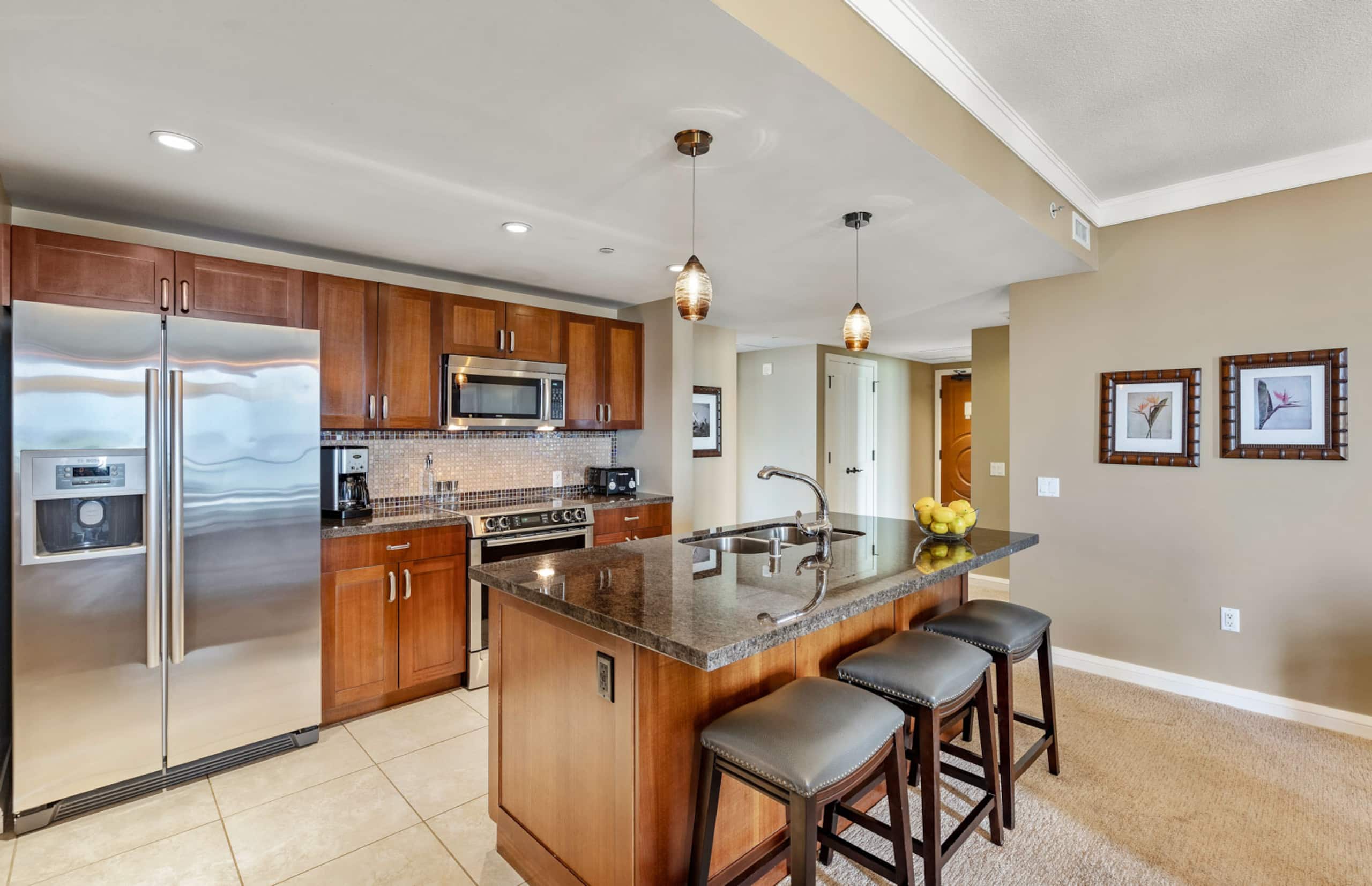 Condo in Lahaina · ★4.91 · 2 bedrooms · 3 beds · 2 baths - Image 6