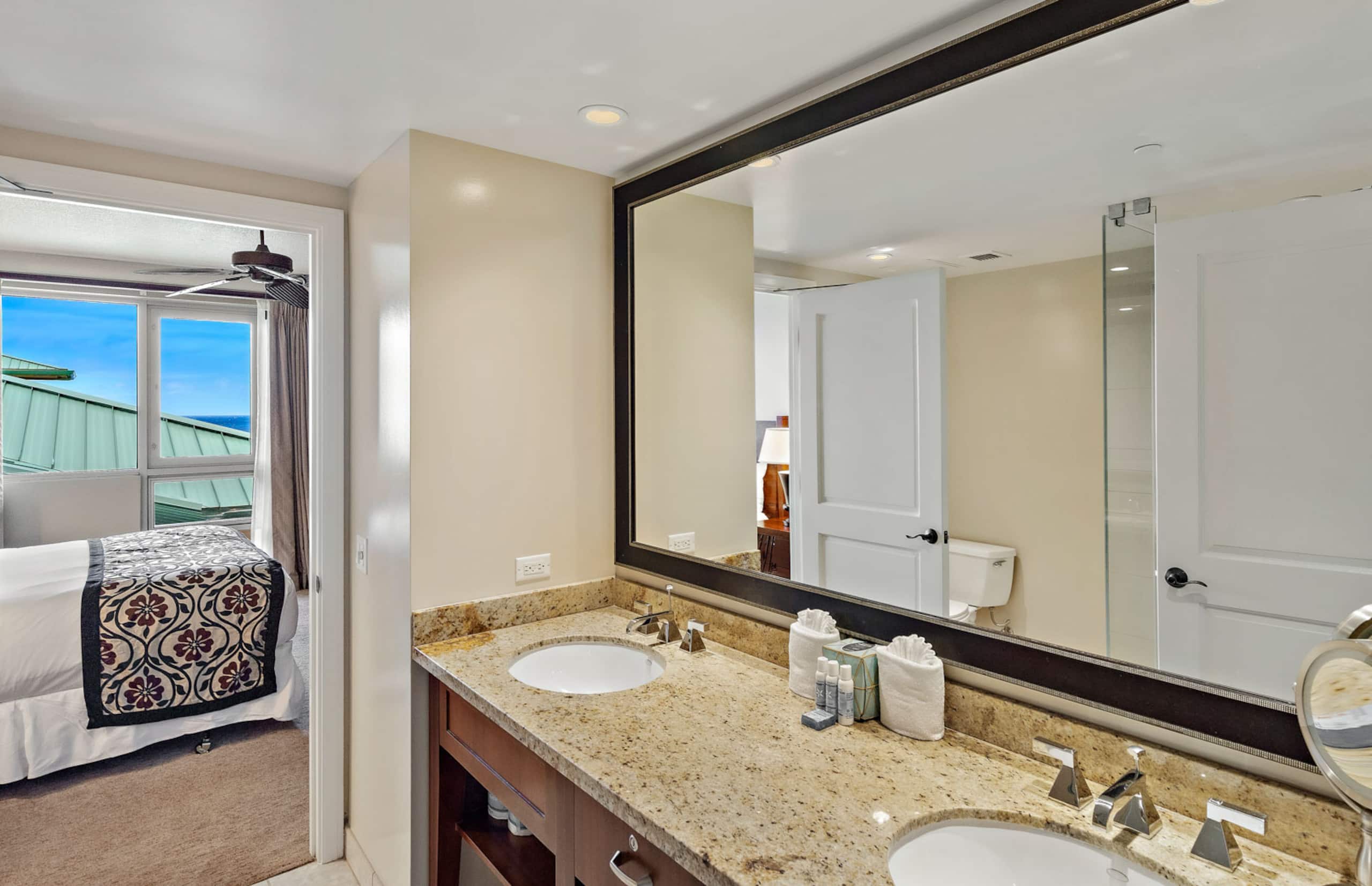 Condo in Lahaina · ★4.91 · 2 bedrooms · 3 beds · 2 baths - Image 21