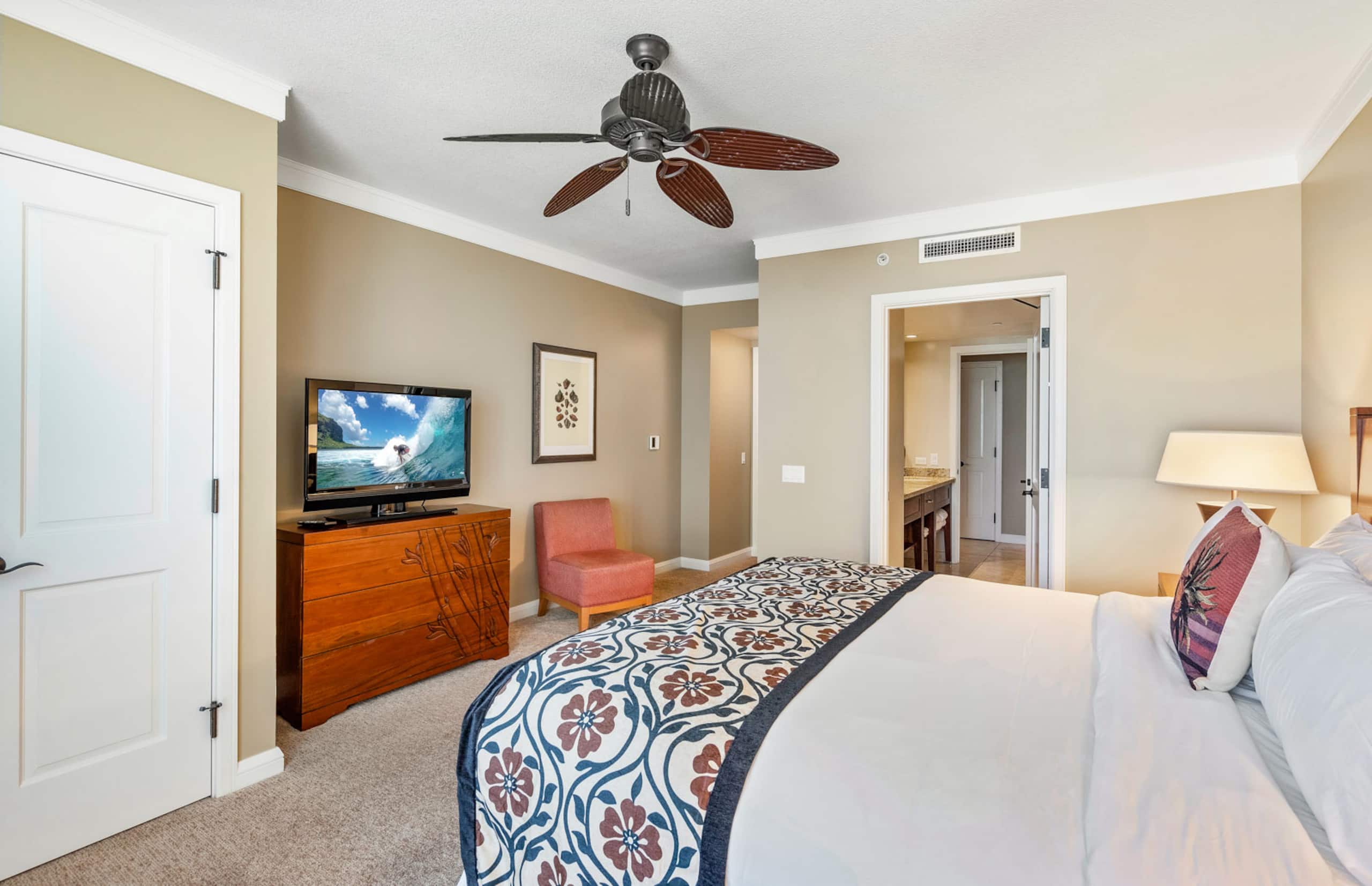 Condo in Lahaina · ★4.91 · 2 bedrooms · 3 beds · 2 baths - Image 20
