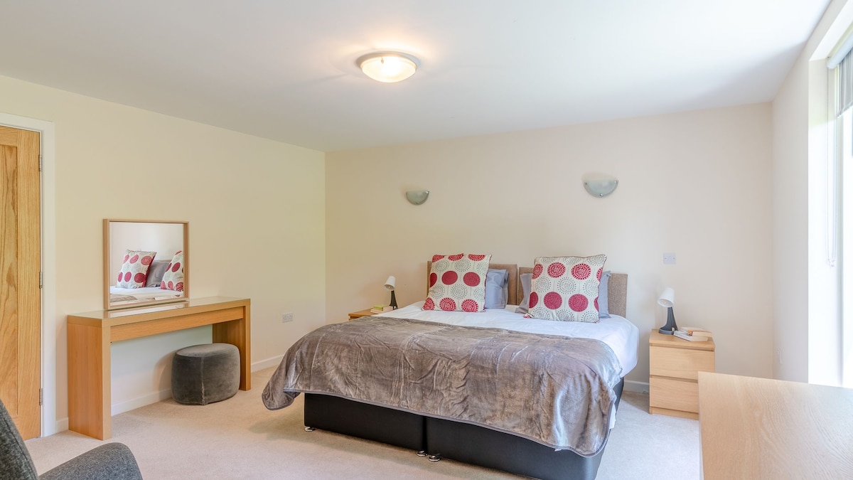 Спална соба три, Hill View Rise, Bolthole Retreats