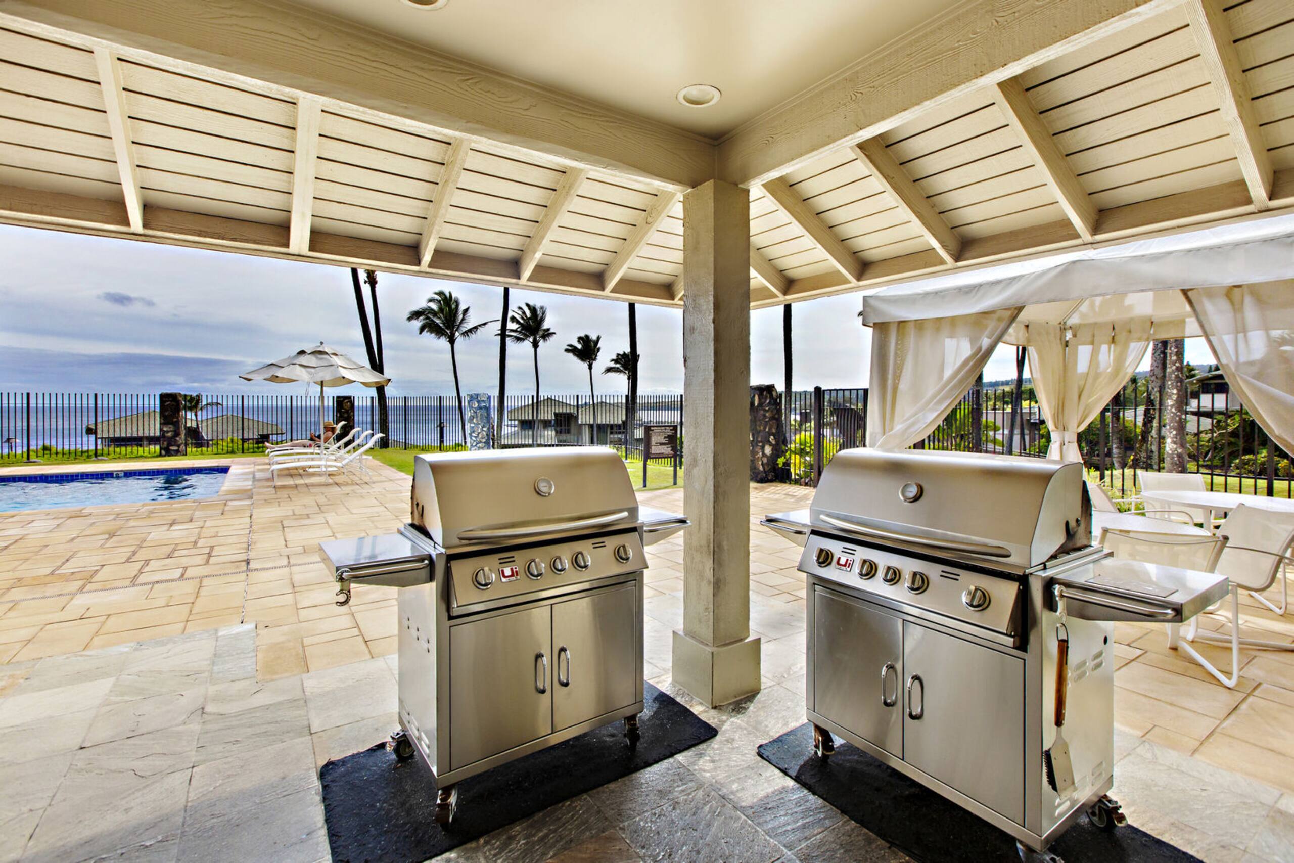 Condo in Lahaina · ★4.53 · 2 bedrooms · 3 beds · 3 baths - Image 35