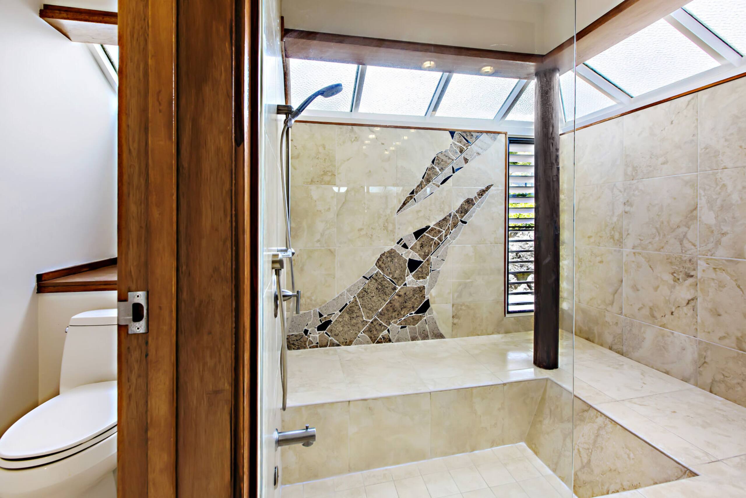 Condo in Lahaina · ★4.53 · 2 bedrooms · 3 beds · 3 baths - Image 28