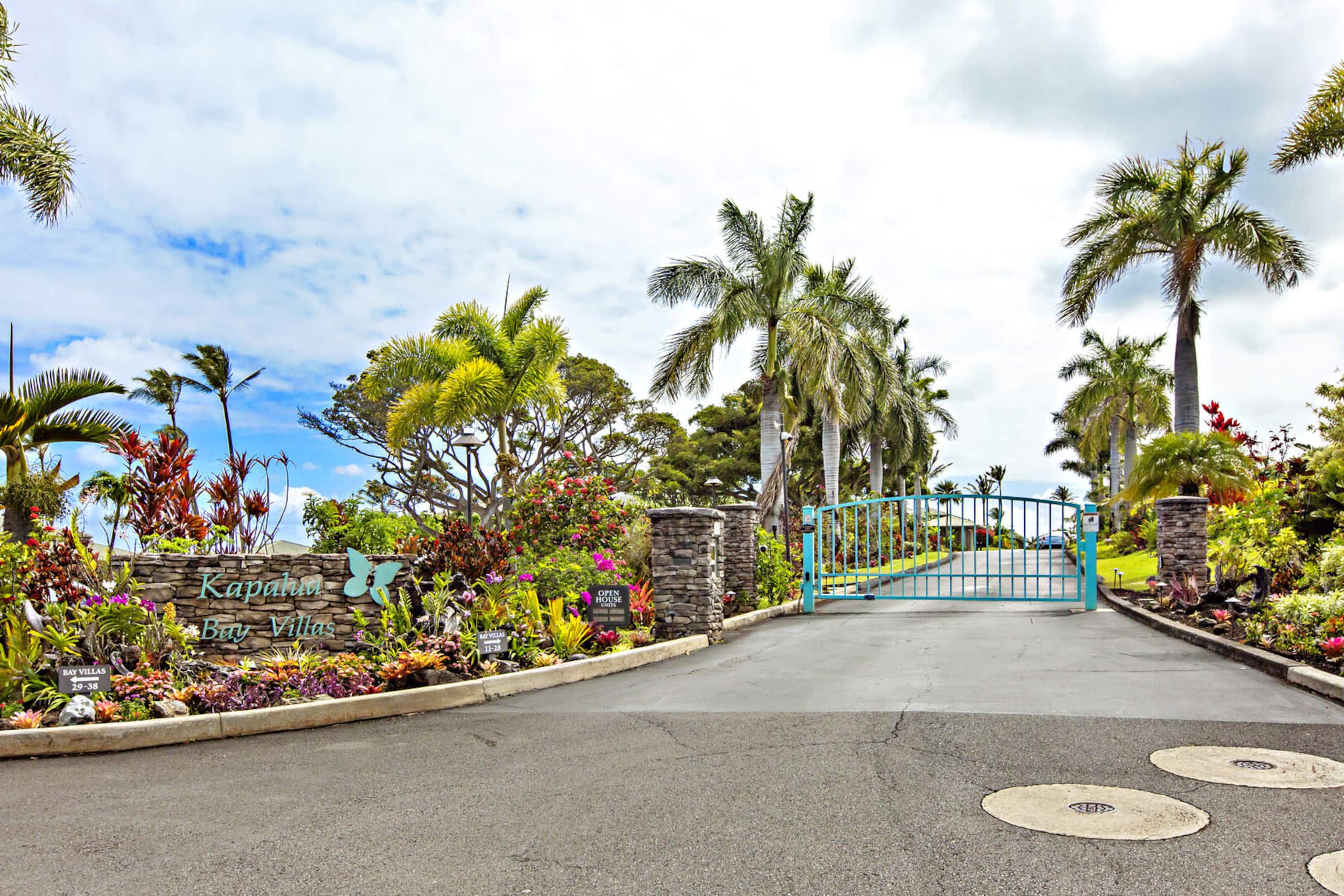 Condo in Lahaina · ★4.85 · 1 bedroom · 2 beds · 2 baths - Image 30
