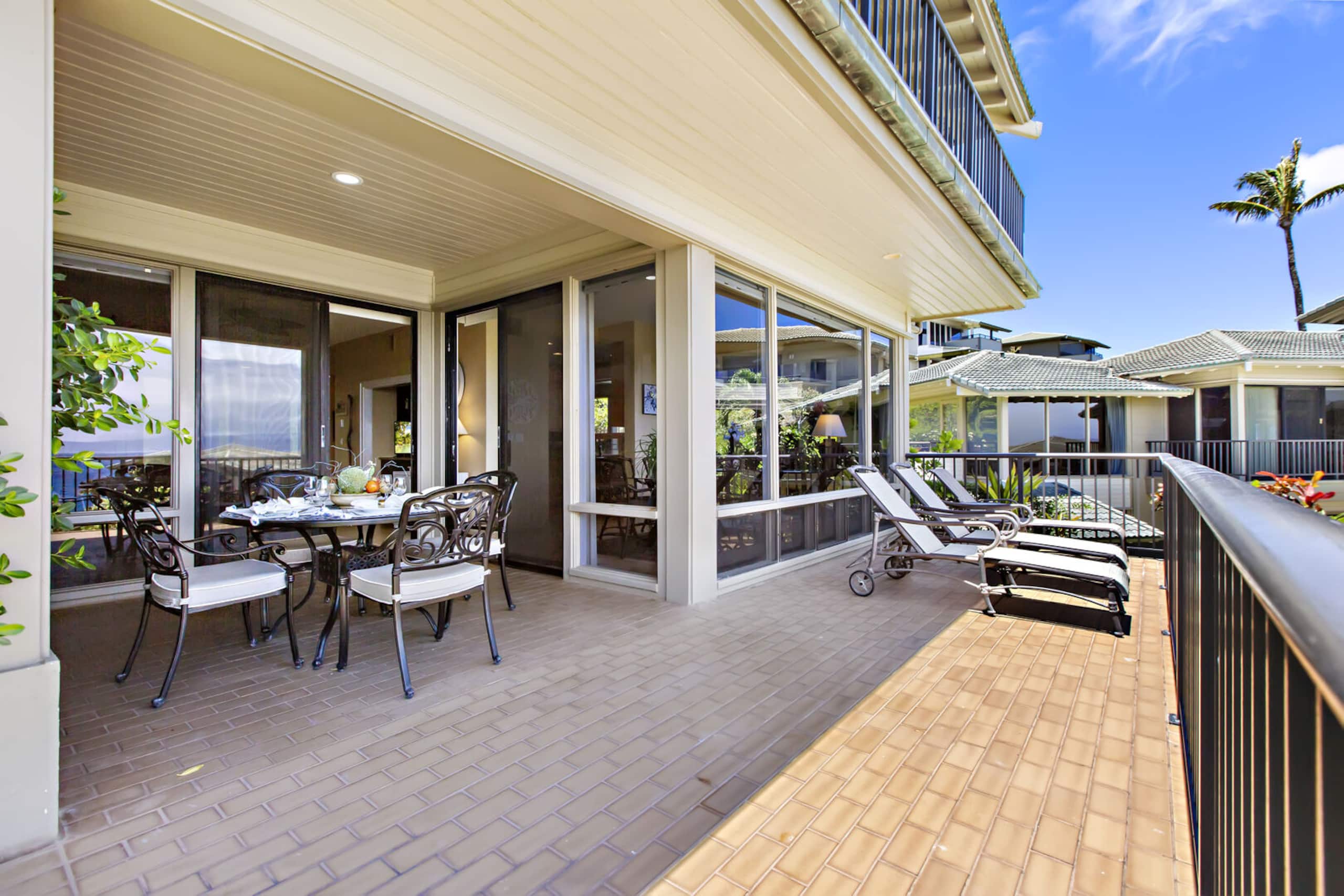 Condo in Lahaina · ★4.85 · 1 bedroom · 2 beds · 2 baths - Image 4