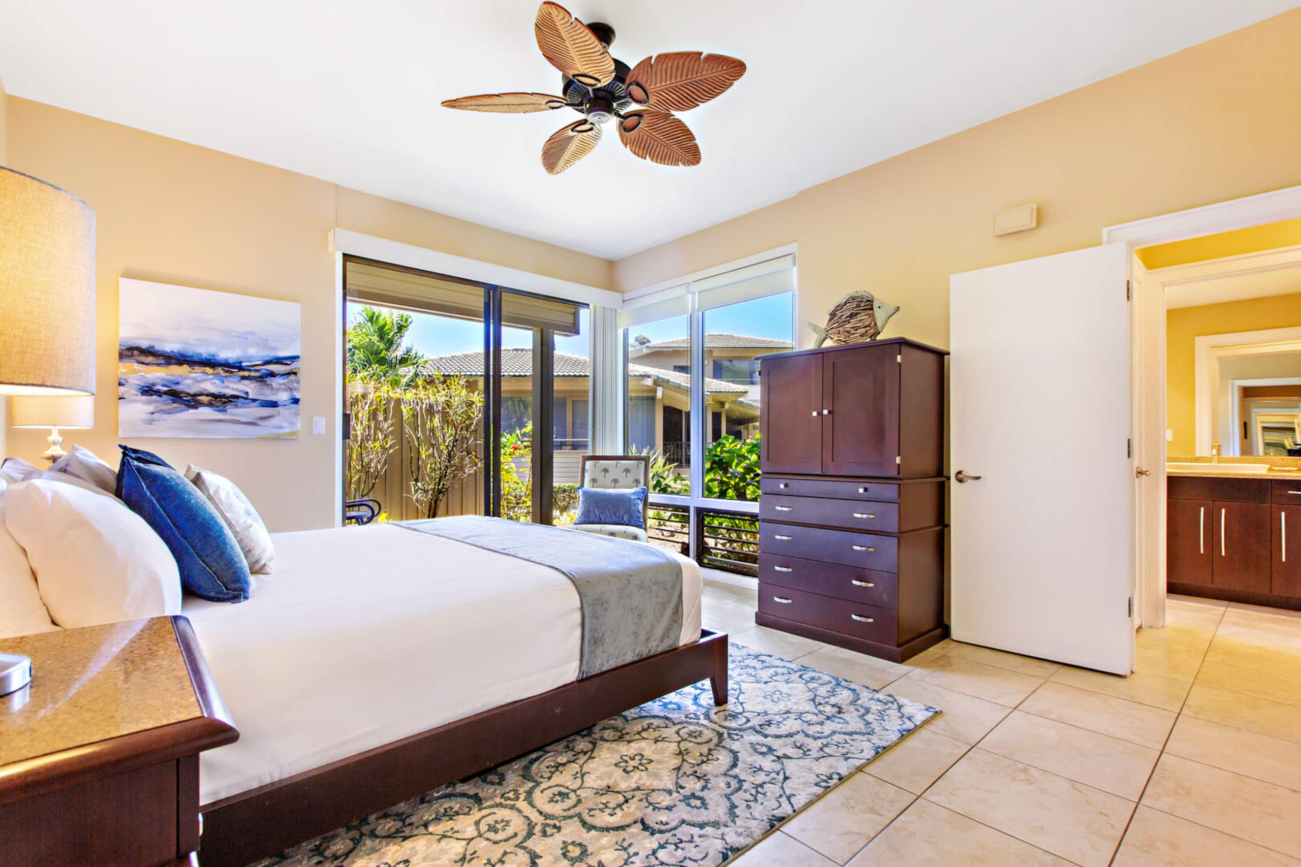 Condo in Lahaina · ★4.85 · 1 bedroom · 2 beds · 2 baths - Image 22