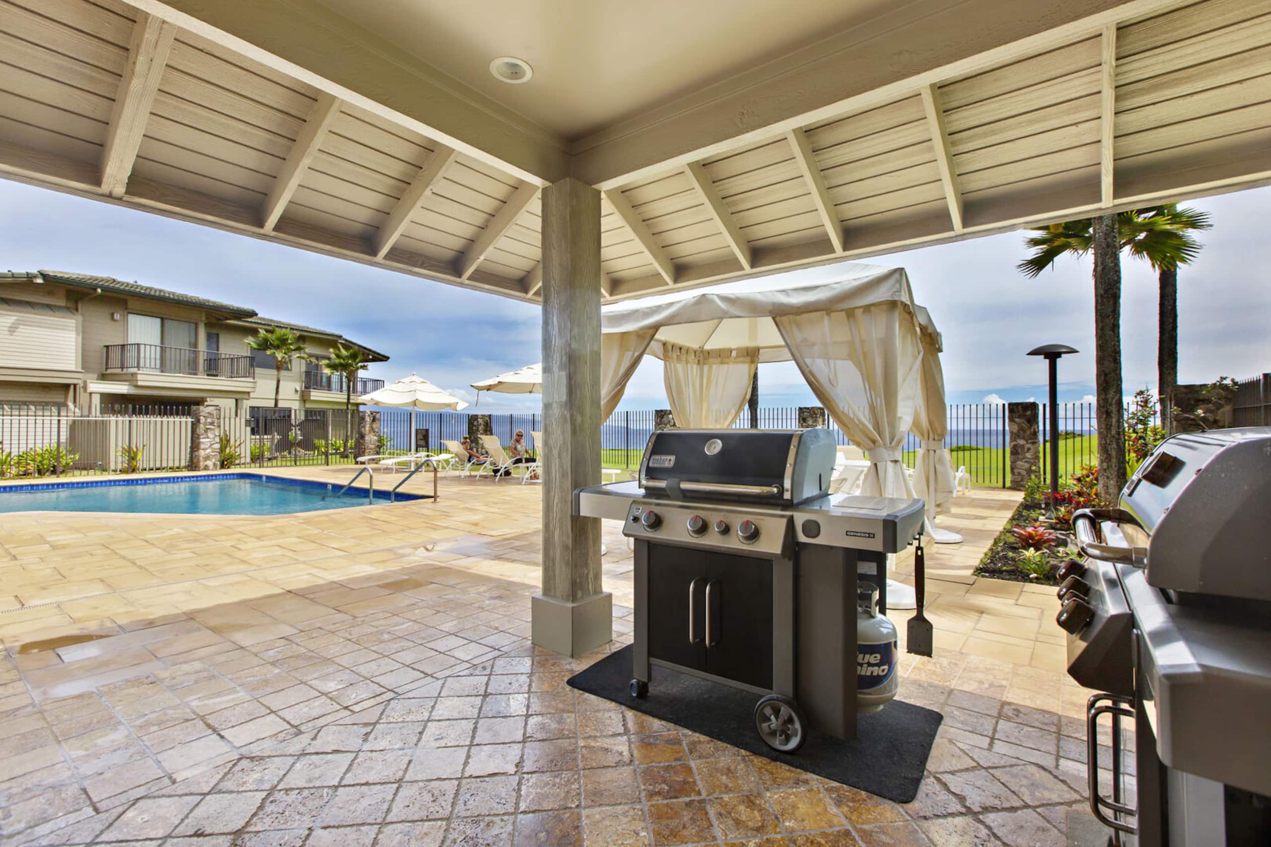 Condo in Lahaina · ★4.85 · 1 bedroom · 2 beds · 2 baths - Image 35