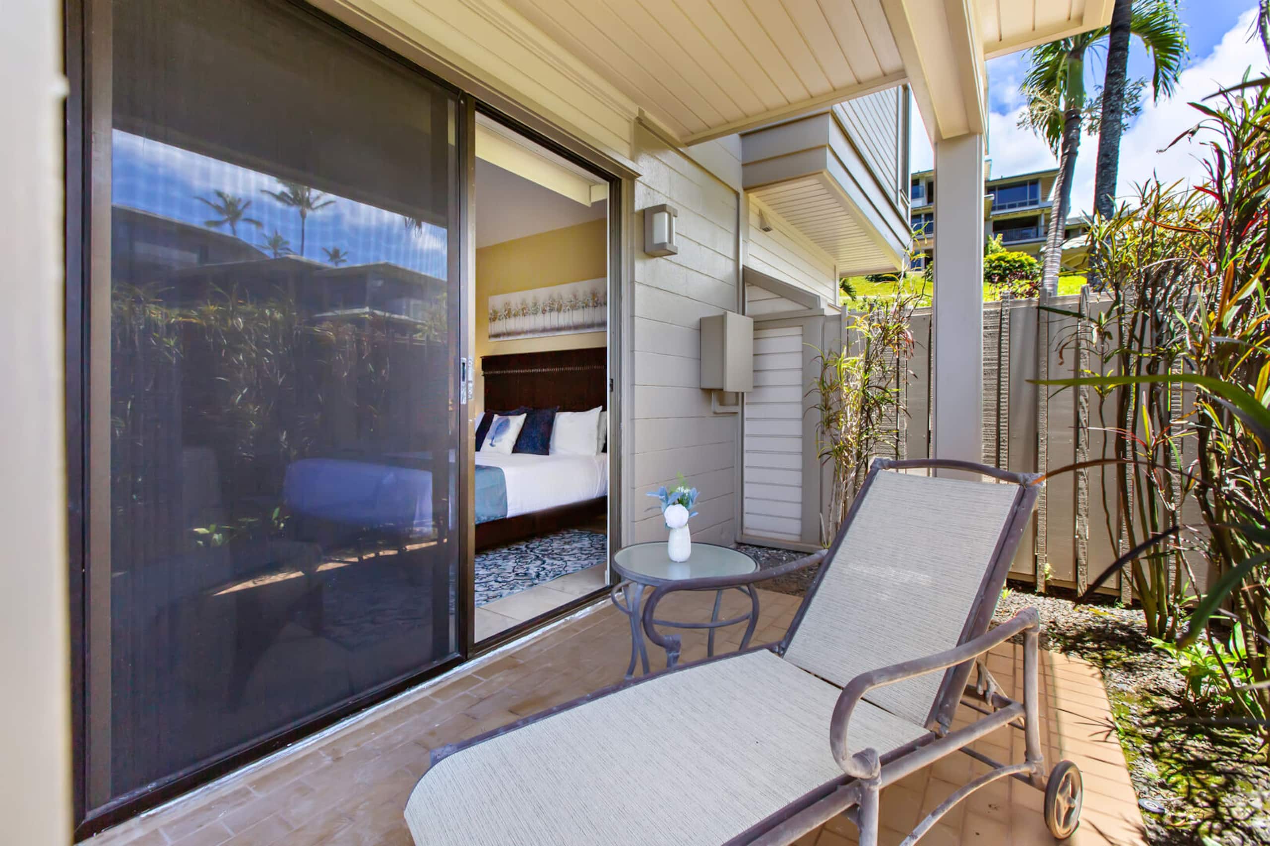 Condo in Lahaina · ★4.85 · 1 bedroom · 2 beds · 2 baths - Image 23